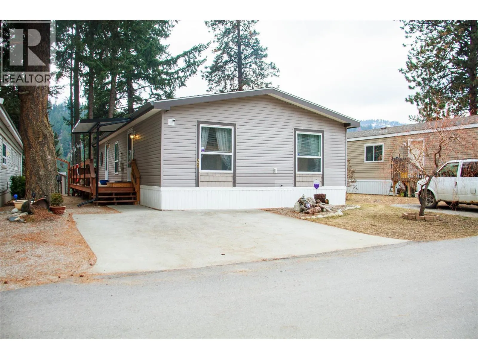 5371 Princeton Avenue Unit# 24