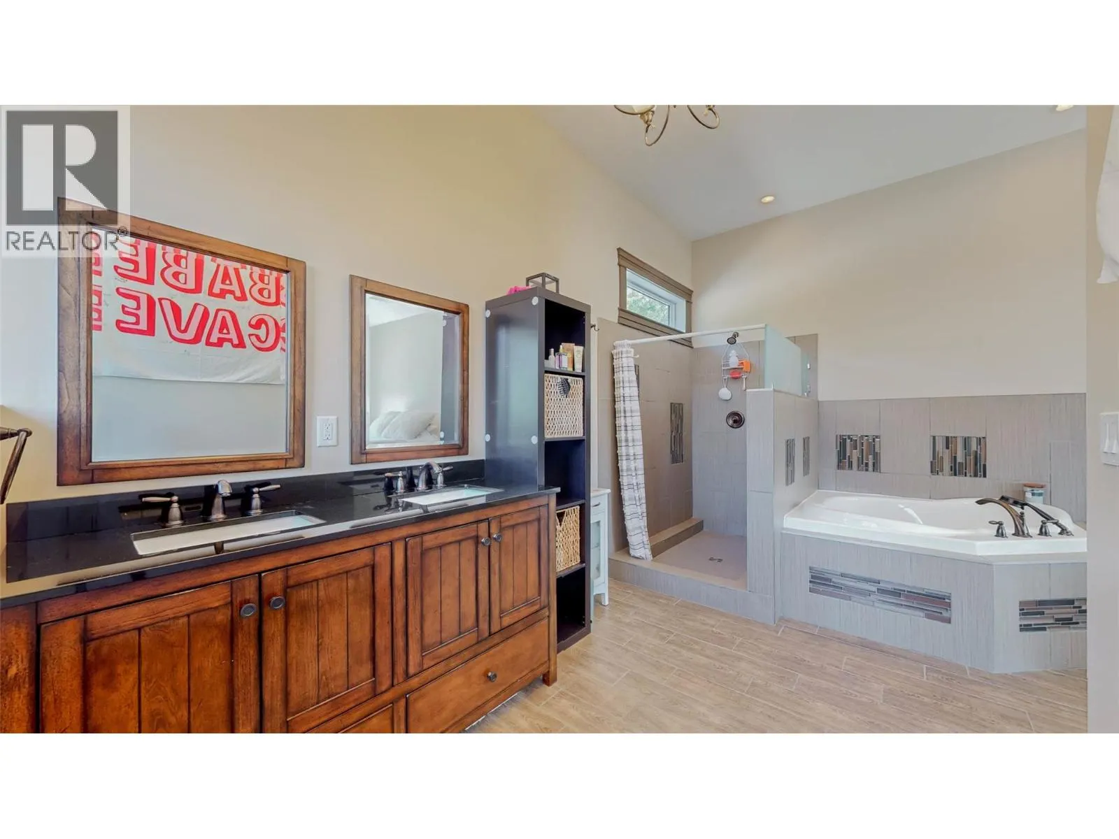 1370 Bullmoose Way