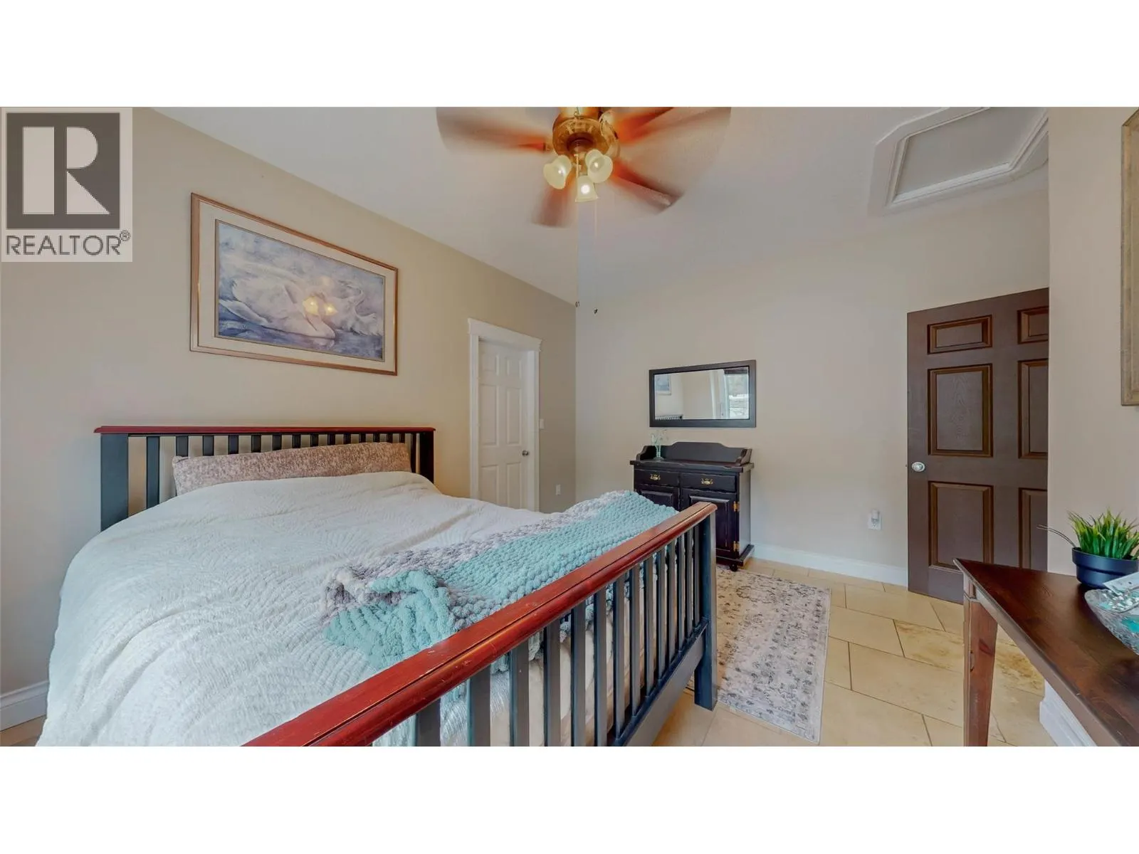 1370 Bullmoose Way
