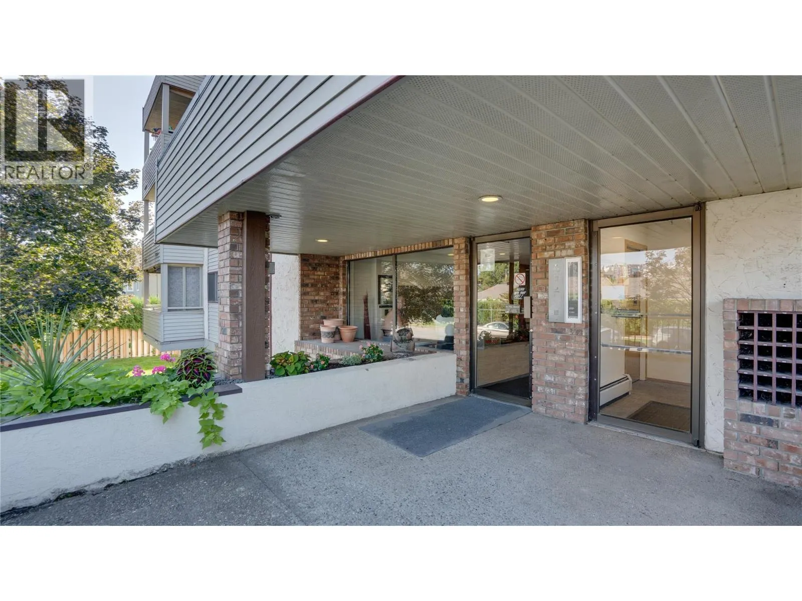 3608 27 Avenue Unit# 105