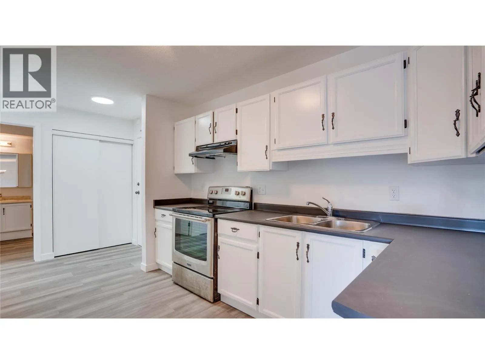 3608 27 Avenue Unit# 105