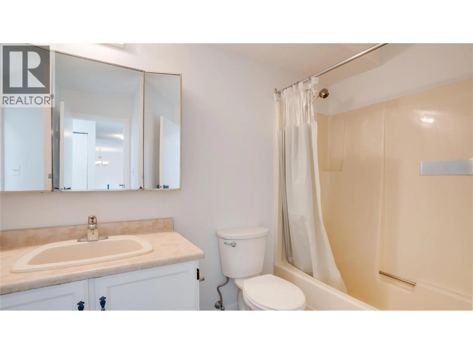 3608 27 Avenue Unit# 105