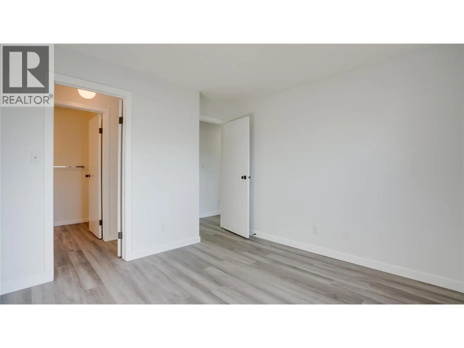 3608 27 Avenue Unit# 105