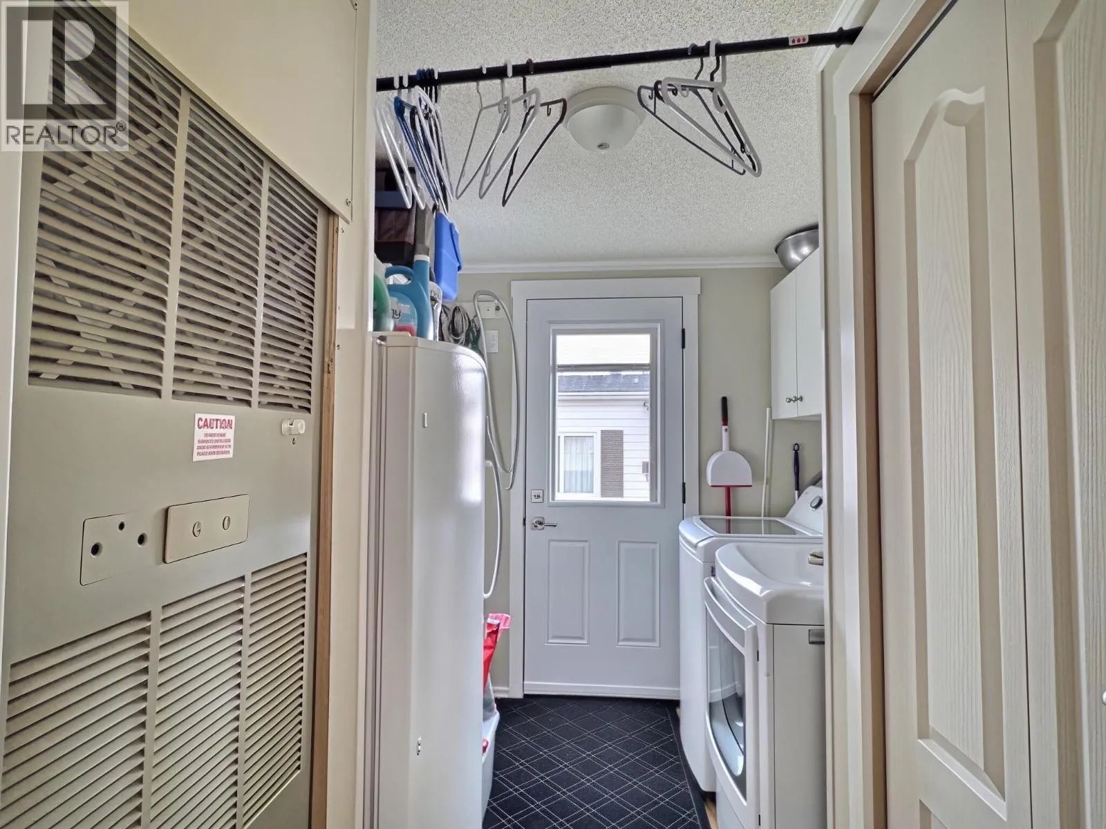 3099 SHUSWAP  E Road Unit# 6