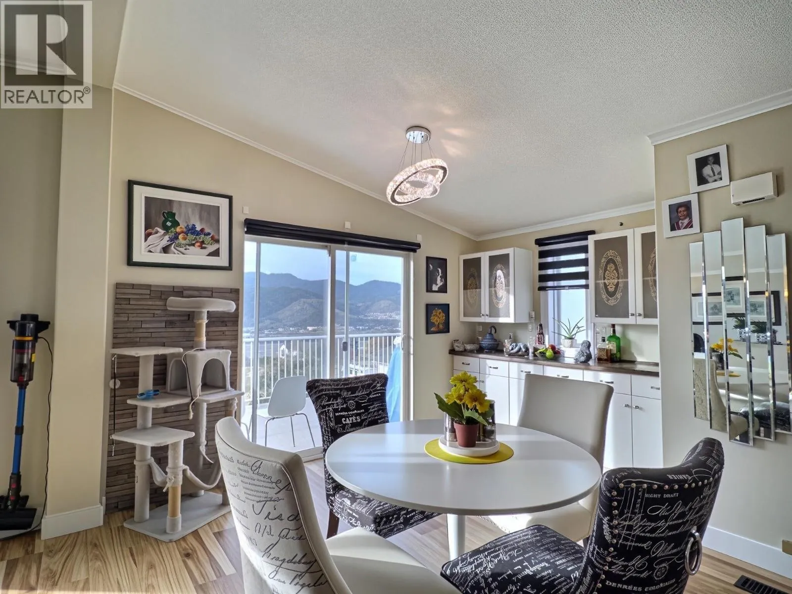 3099 SHUSWAP  E Road Unit# 6