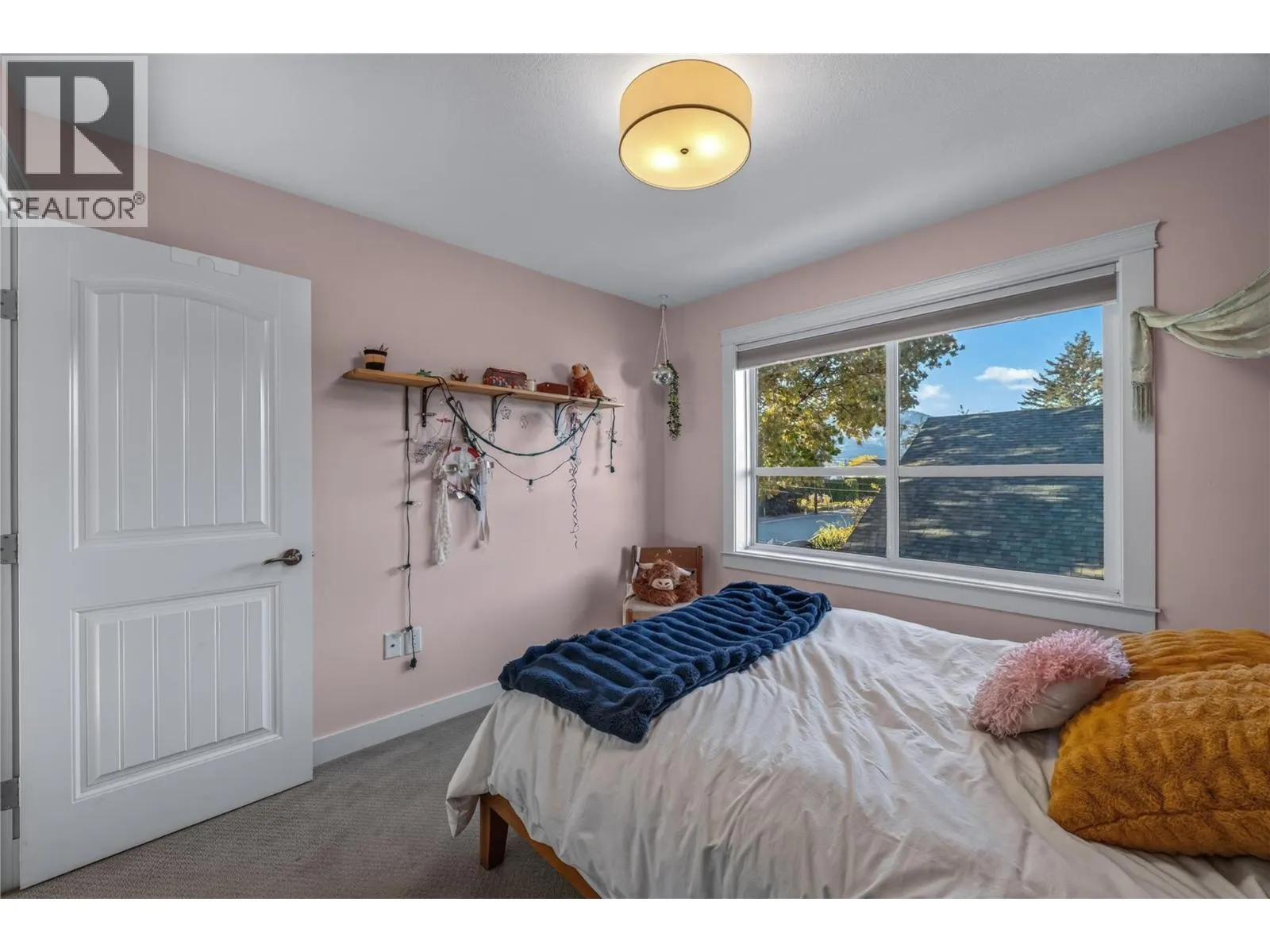 644 VICTORIA Drive Unit# 101