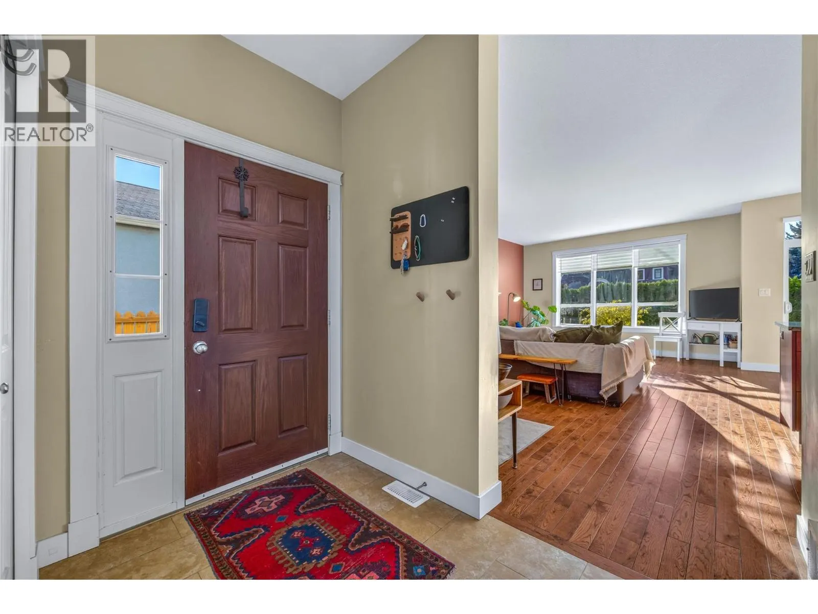 644 VICTORIA Drive Unit# 101