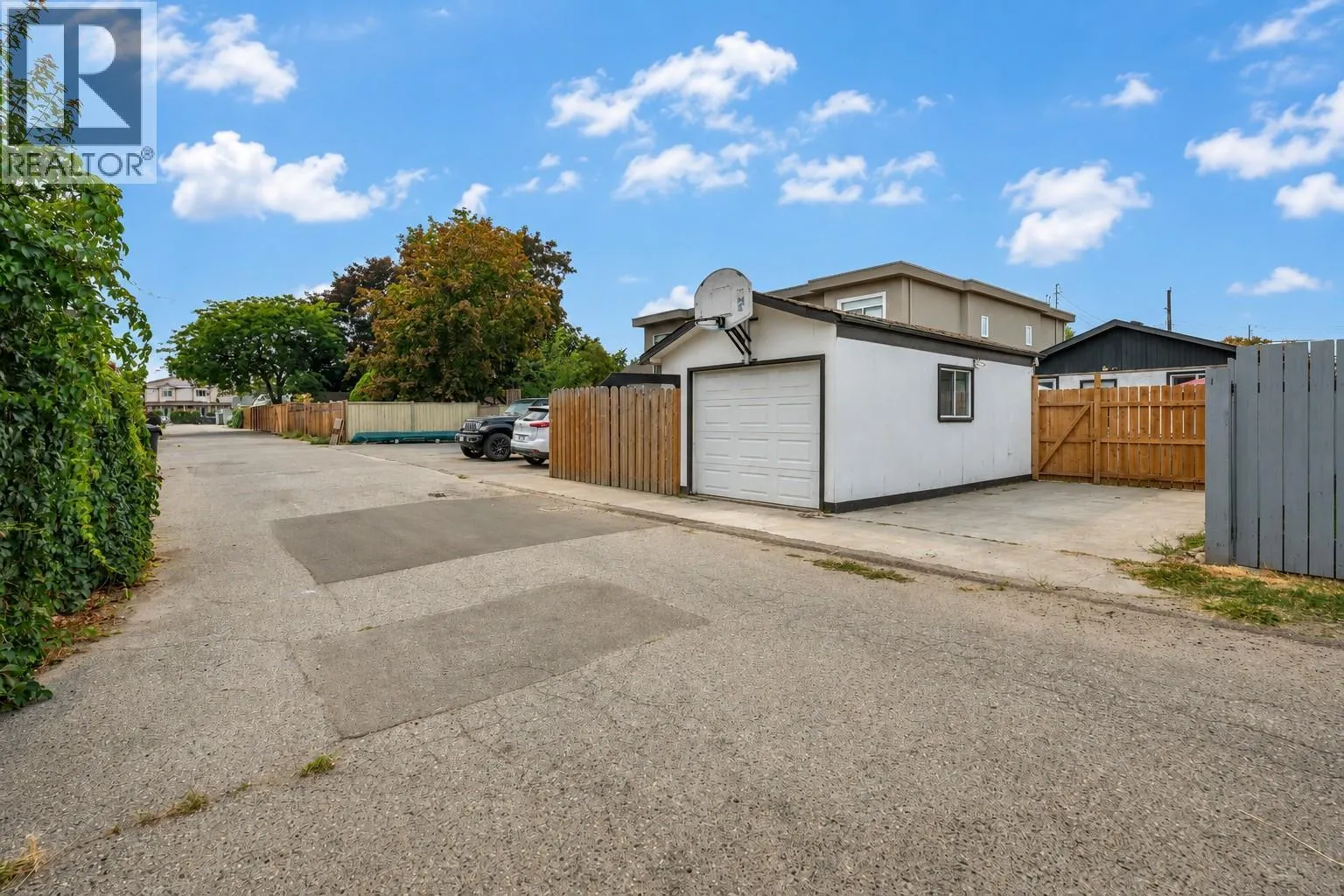 448 Caribou Street
