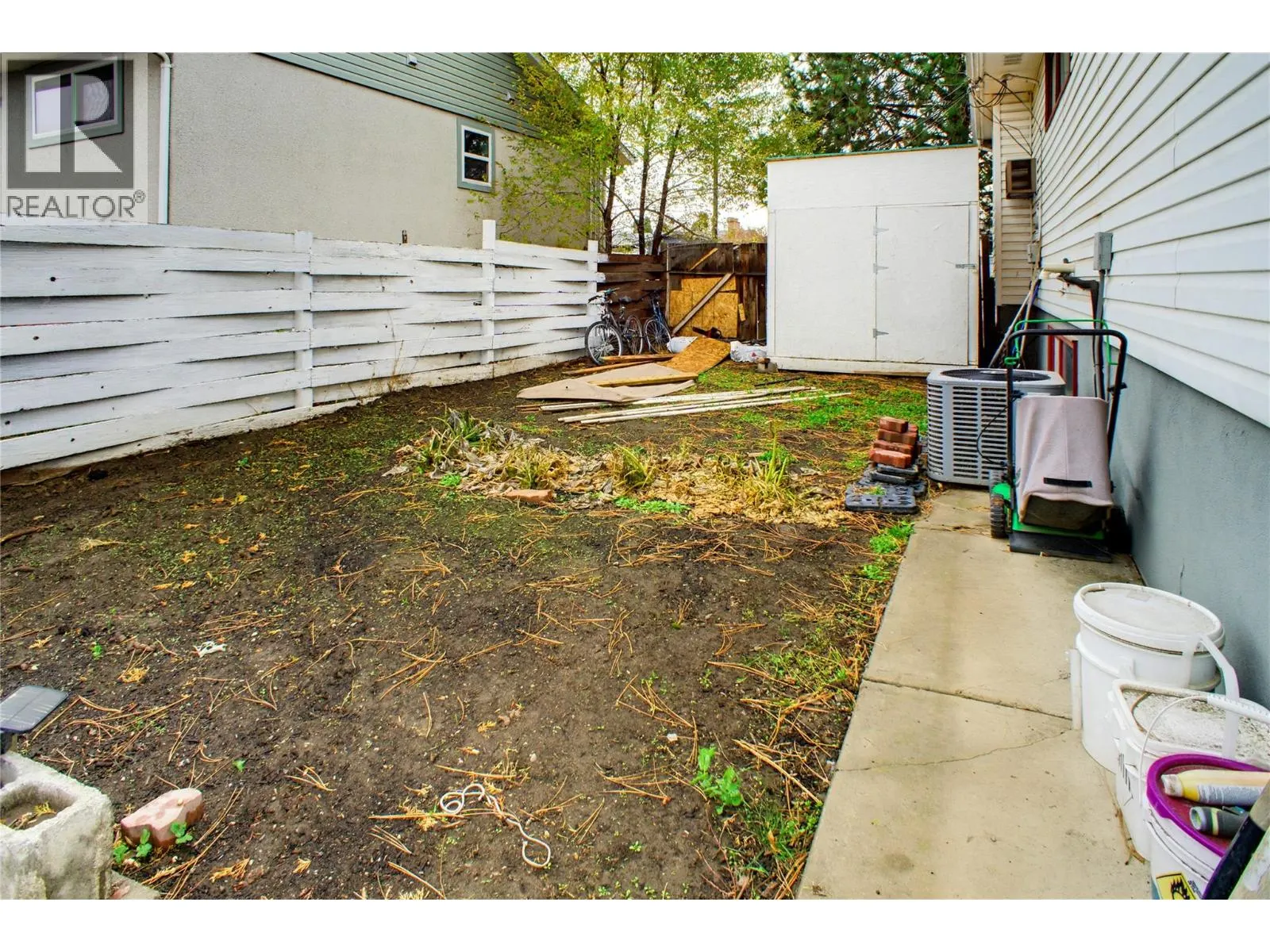 682 Alberni Avenue