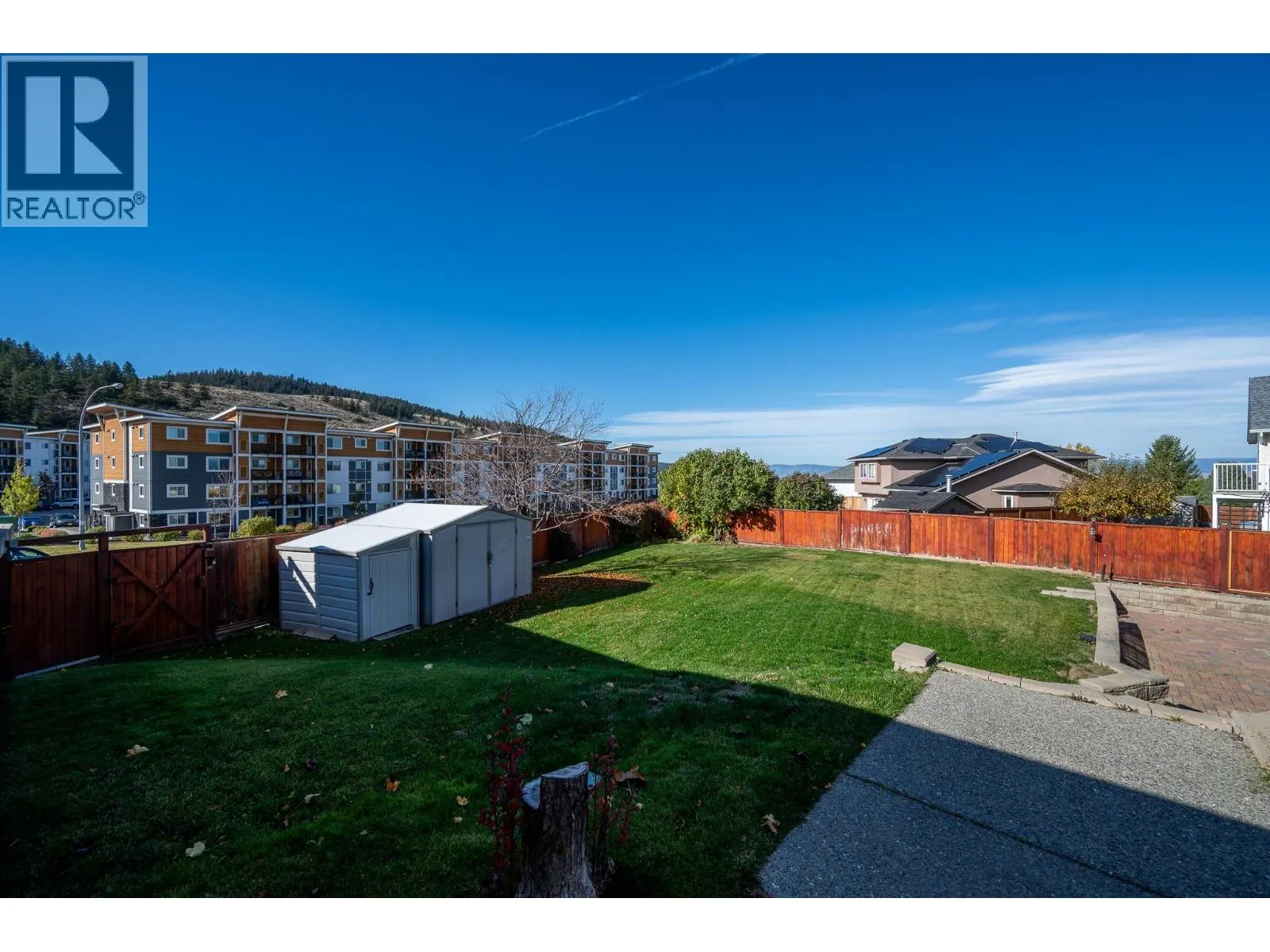 979 Regent Crescent