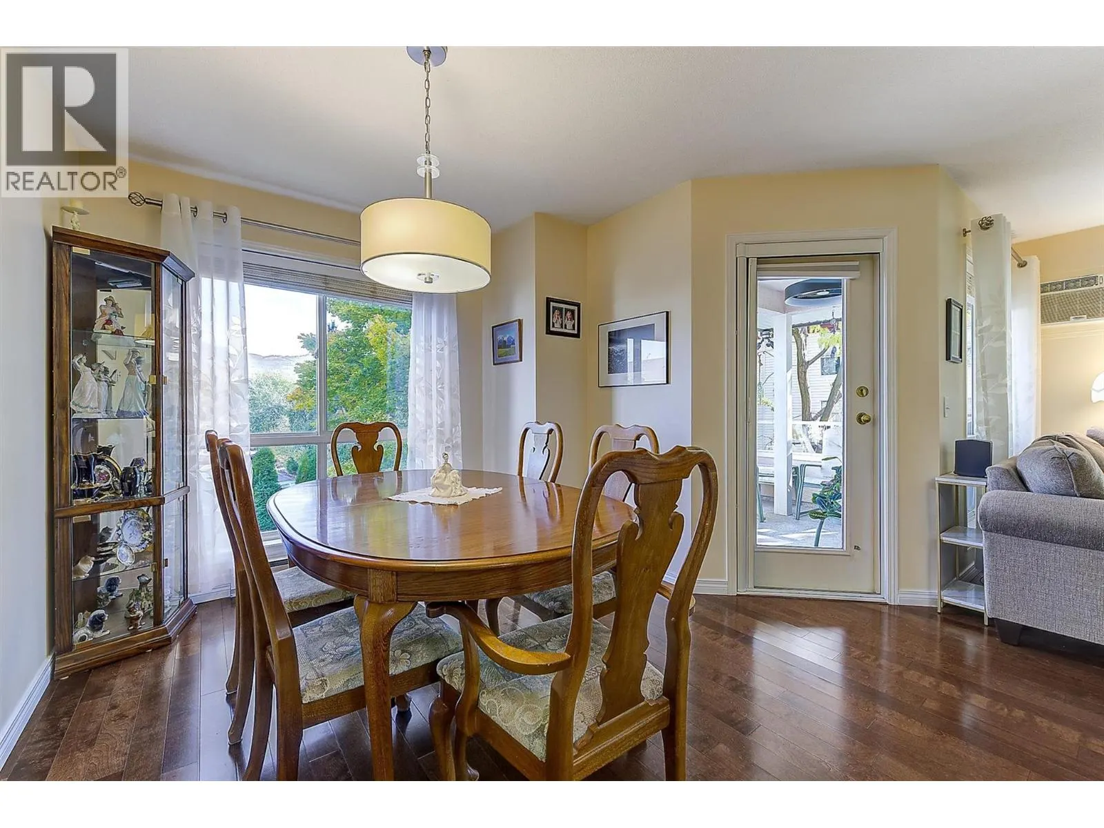 709 Houghton Road Unit# 311