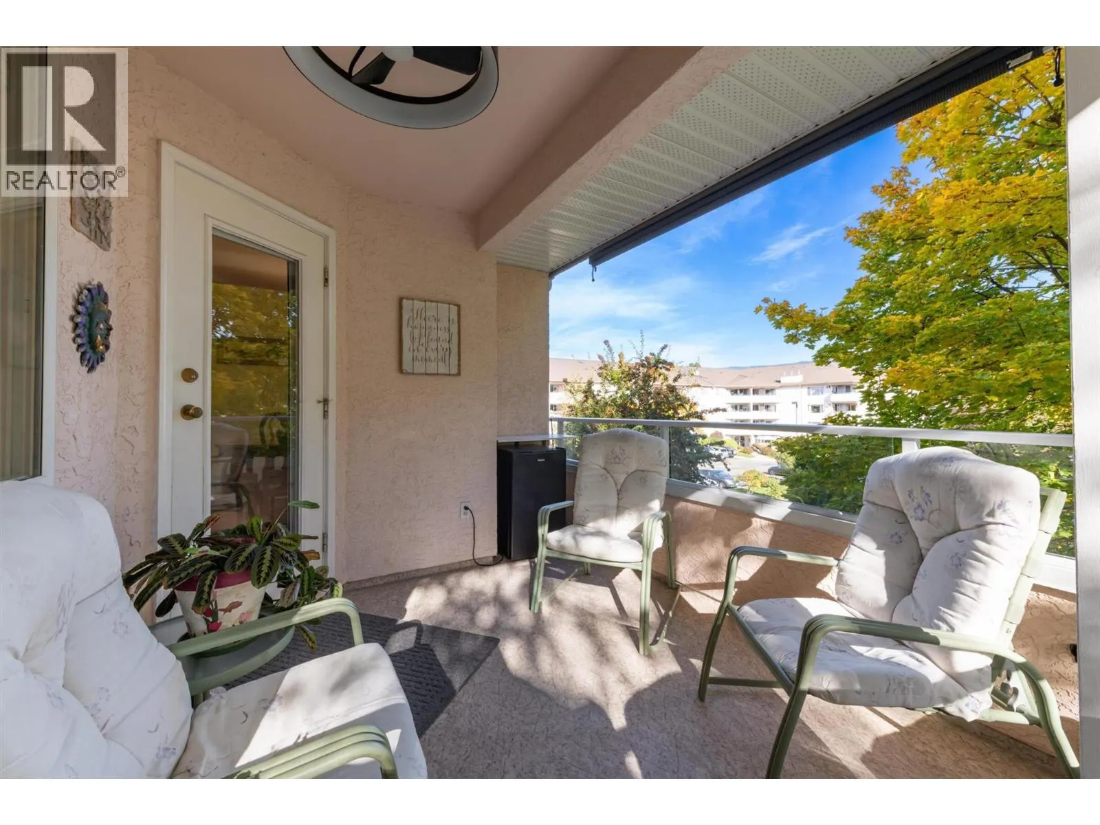 709 Houghton Road Unit# 311