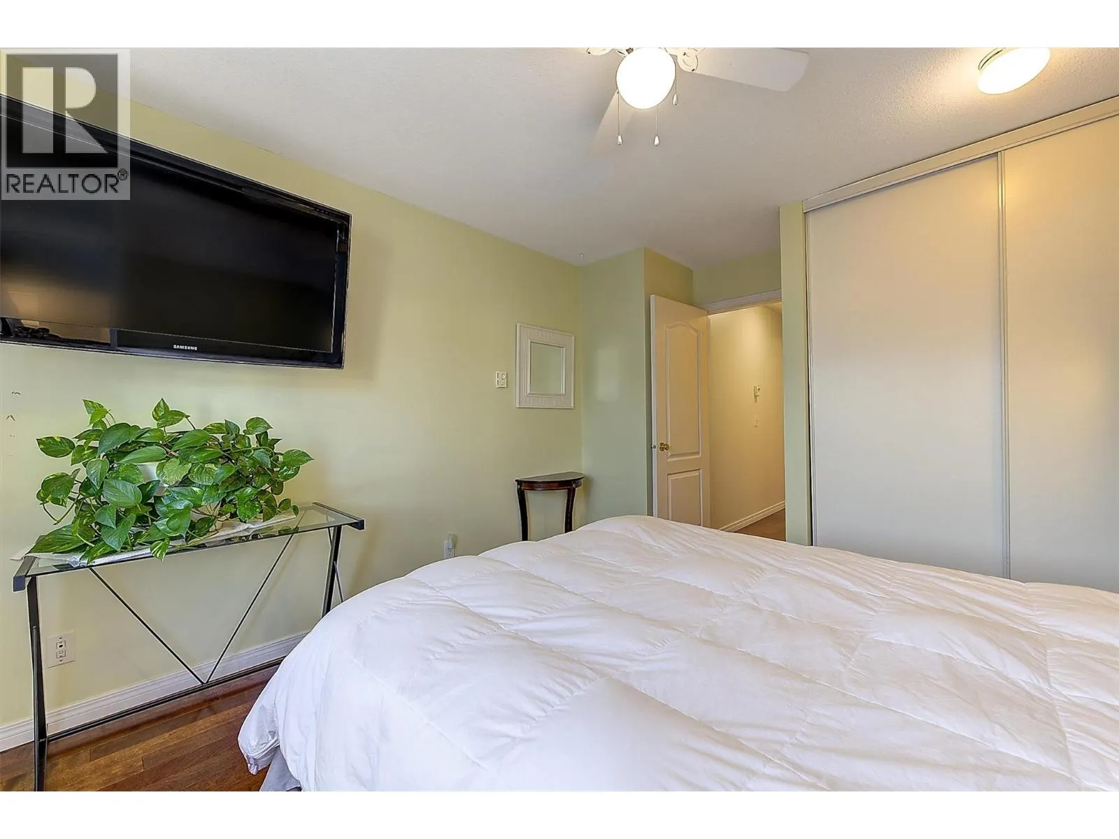 709 Houghton Road Unit# 311