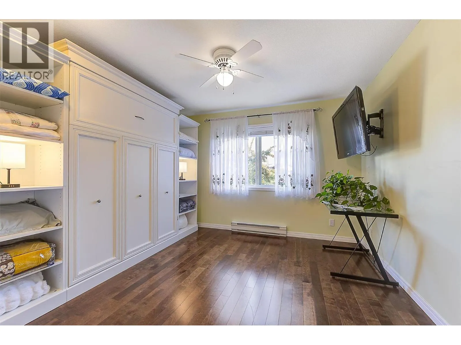 709 Houghton Road Unit# 311