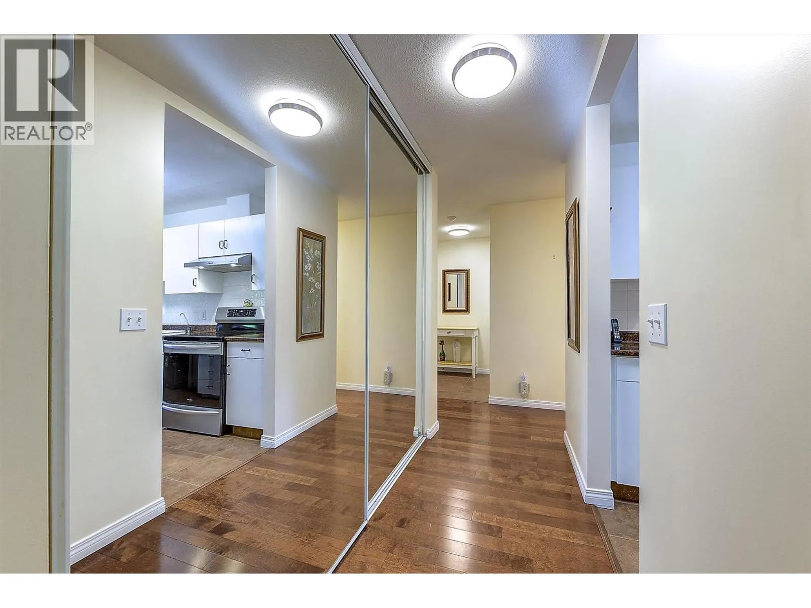 709 Houghton Road Unit# 311