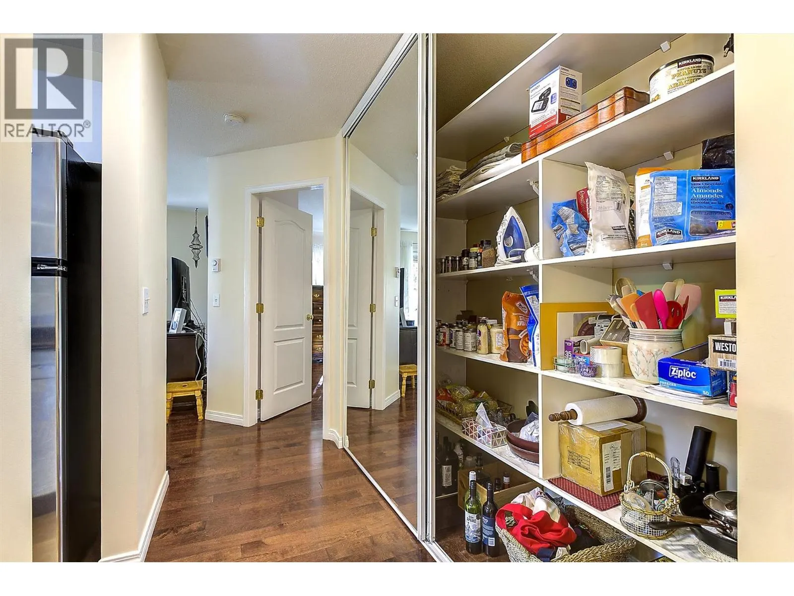 709 Houghton Road Unit# 311