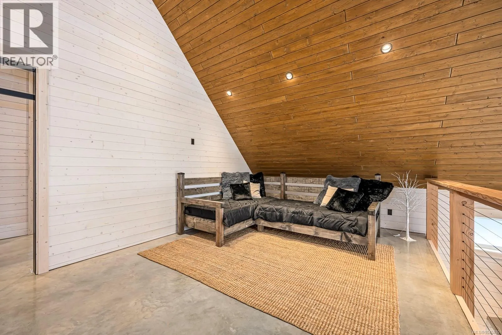 455 ARROWSMITH Ridge