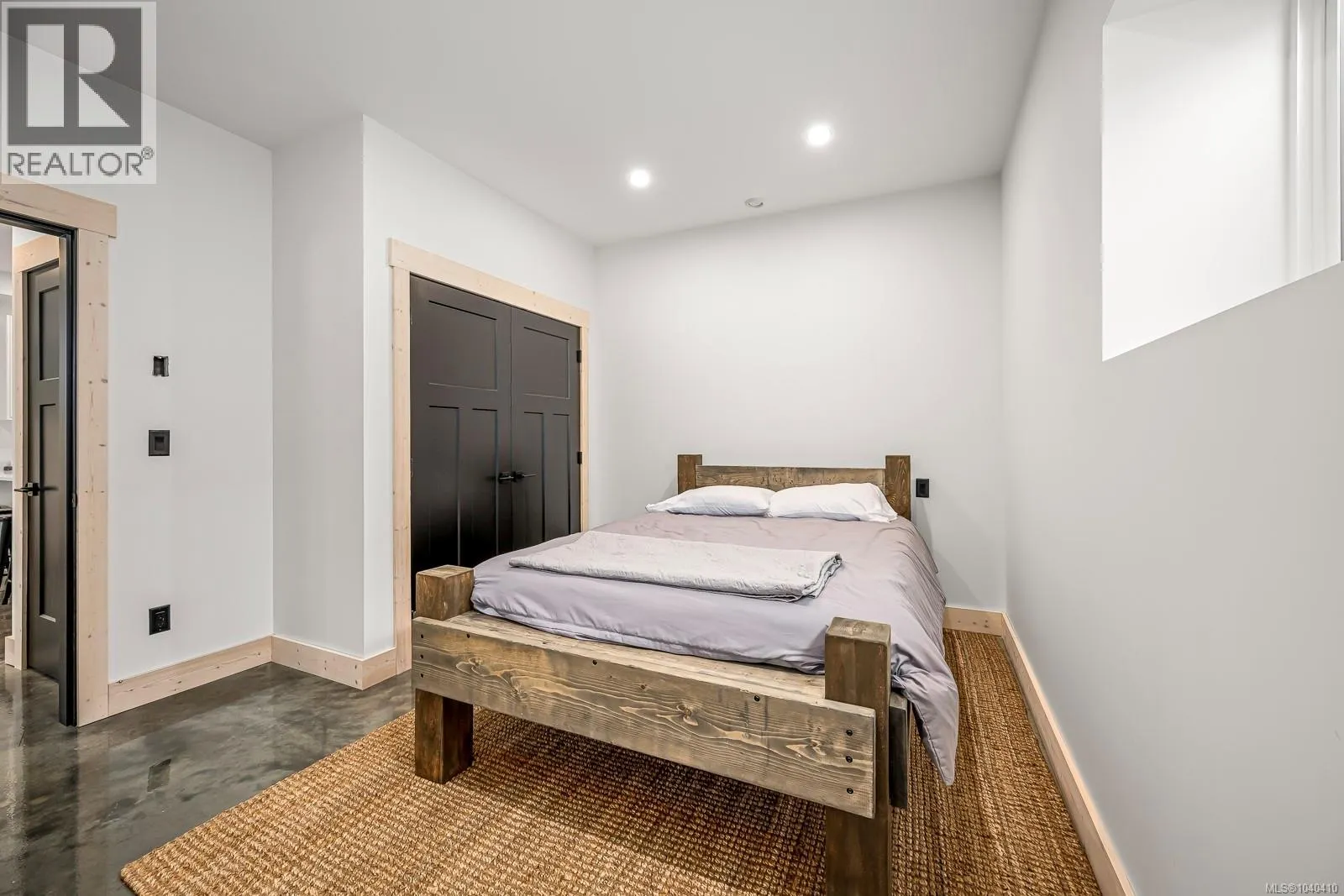 455 ARROWSMITH Ridge