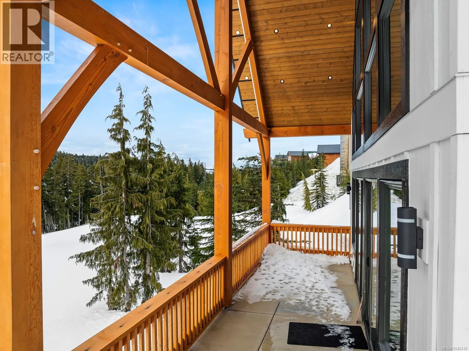 455 ARROWSMITH Ridge