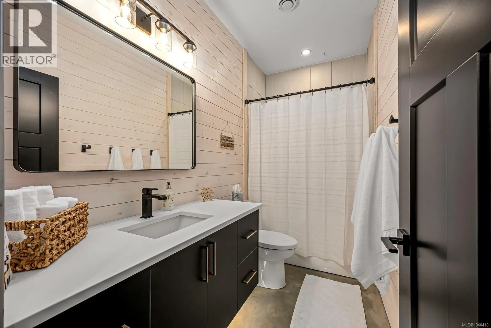 455 ARROWSMITH Ridge