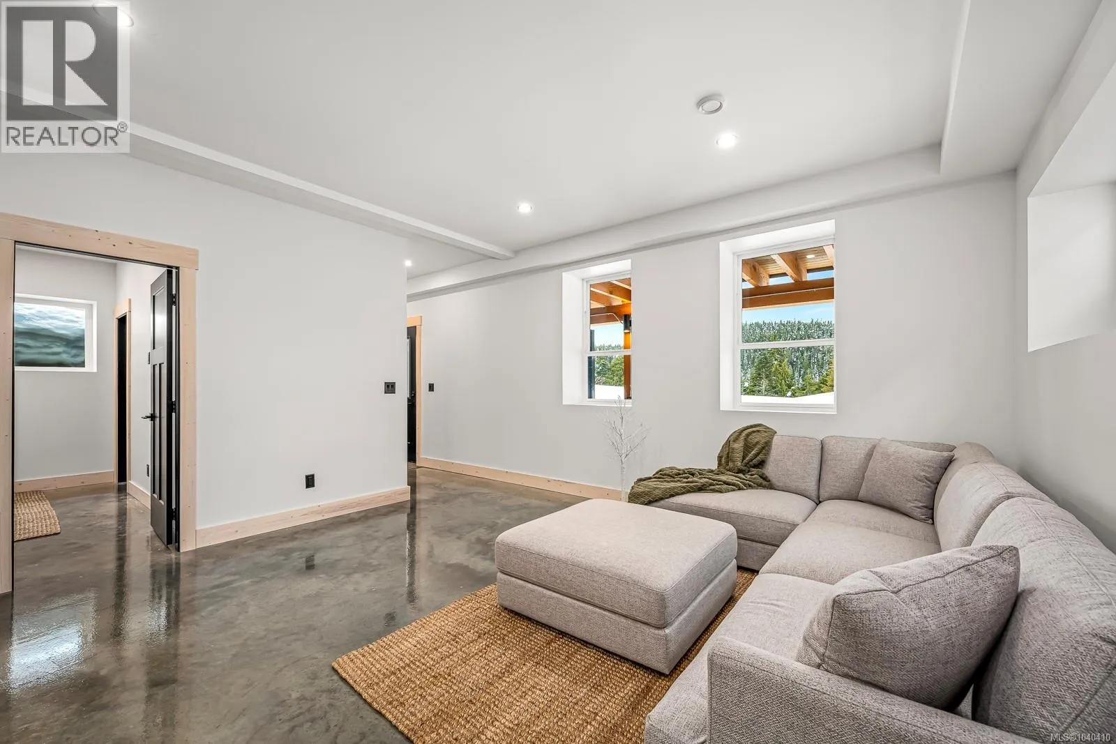 455 ARROWSMITH Ridge
