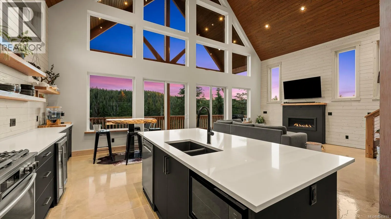 455 ARROWSMITH Ridge