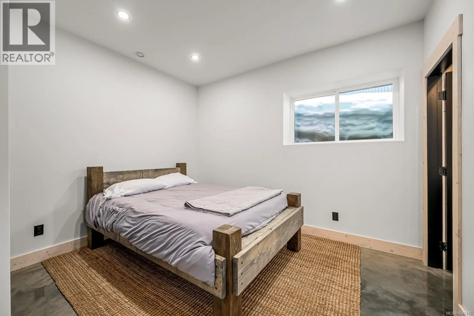 455 ARROWSMITH Ridge