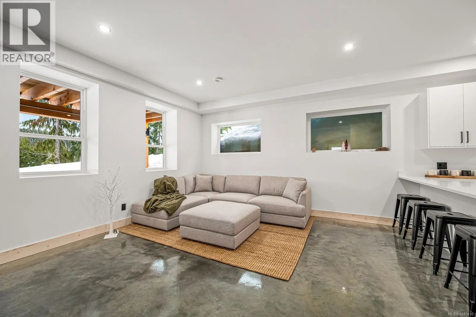 455 ARROWSMITH Ridge