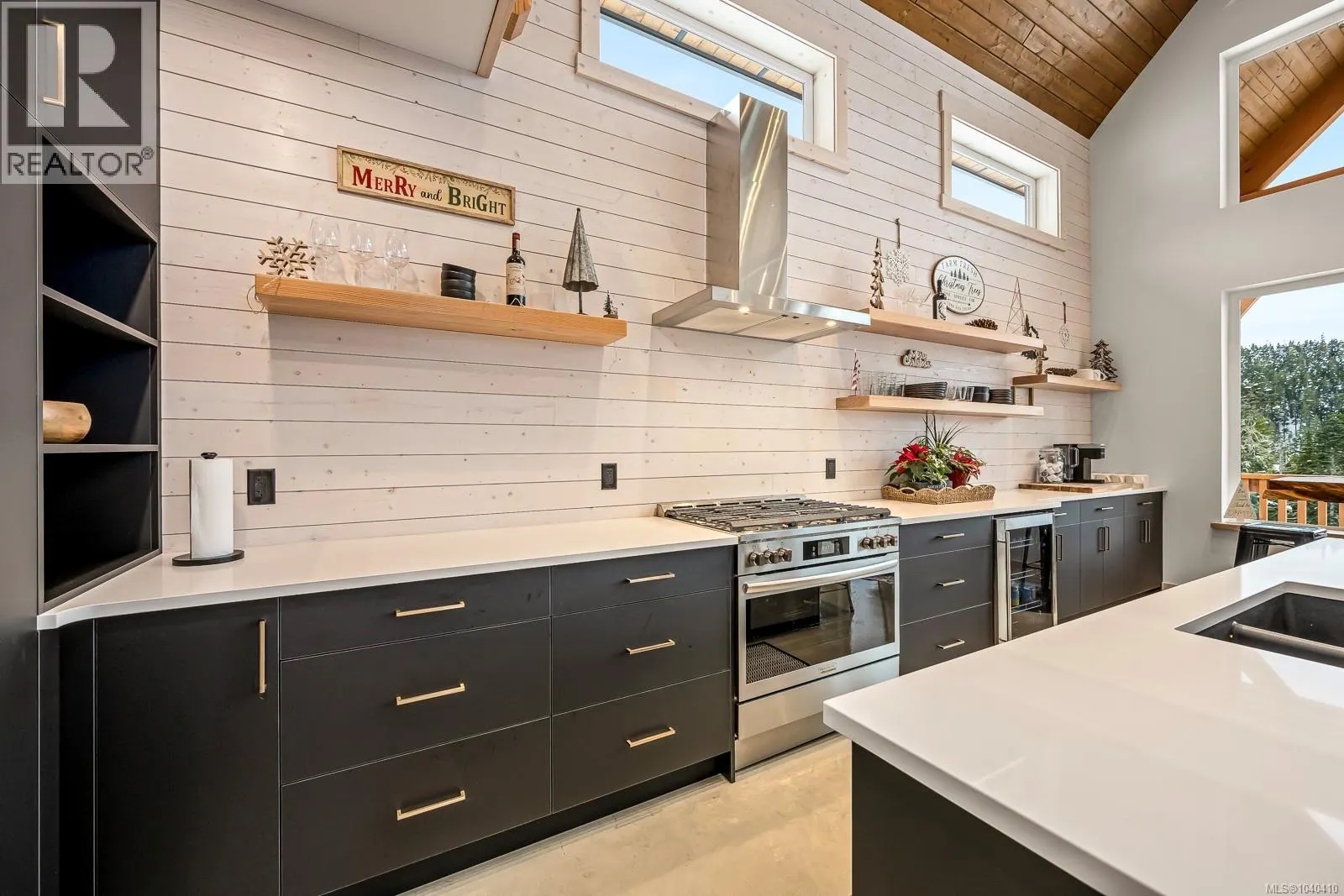 455 ARROWSMITH Ridge