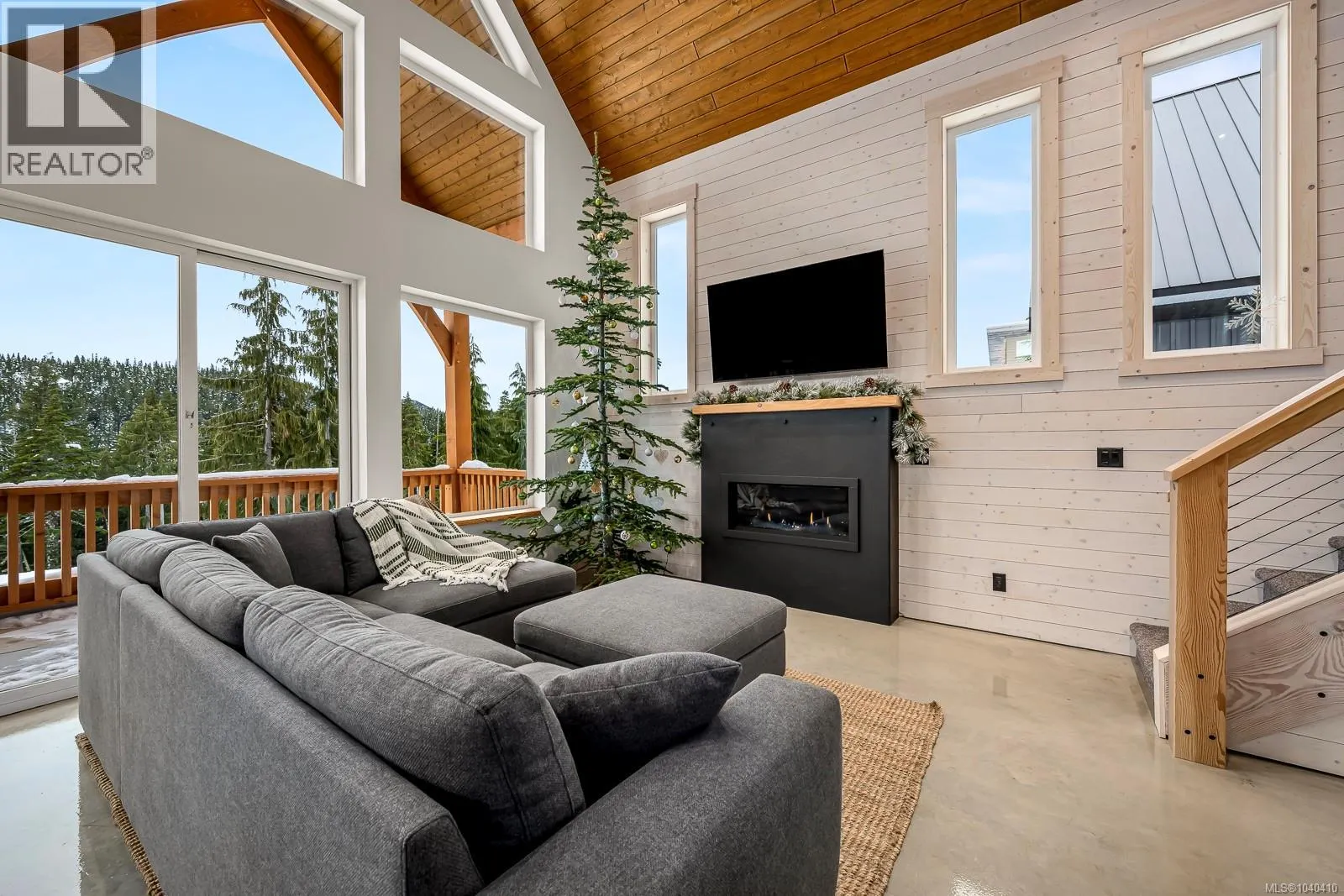 455 ARROWSMITH Ridge