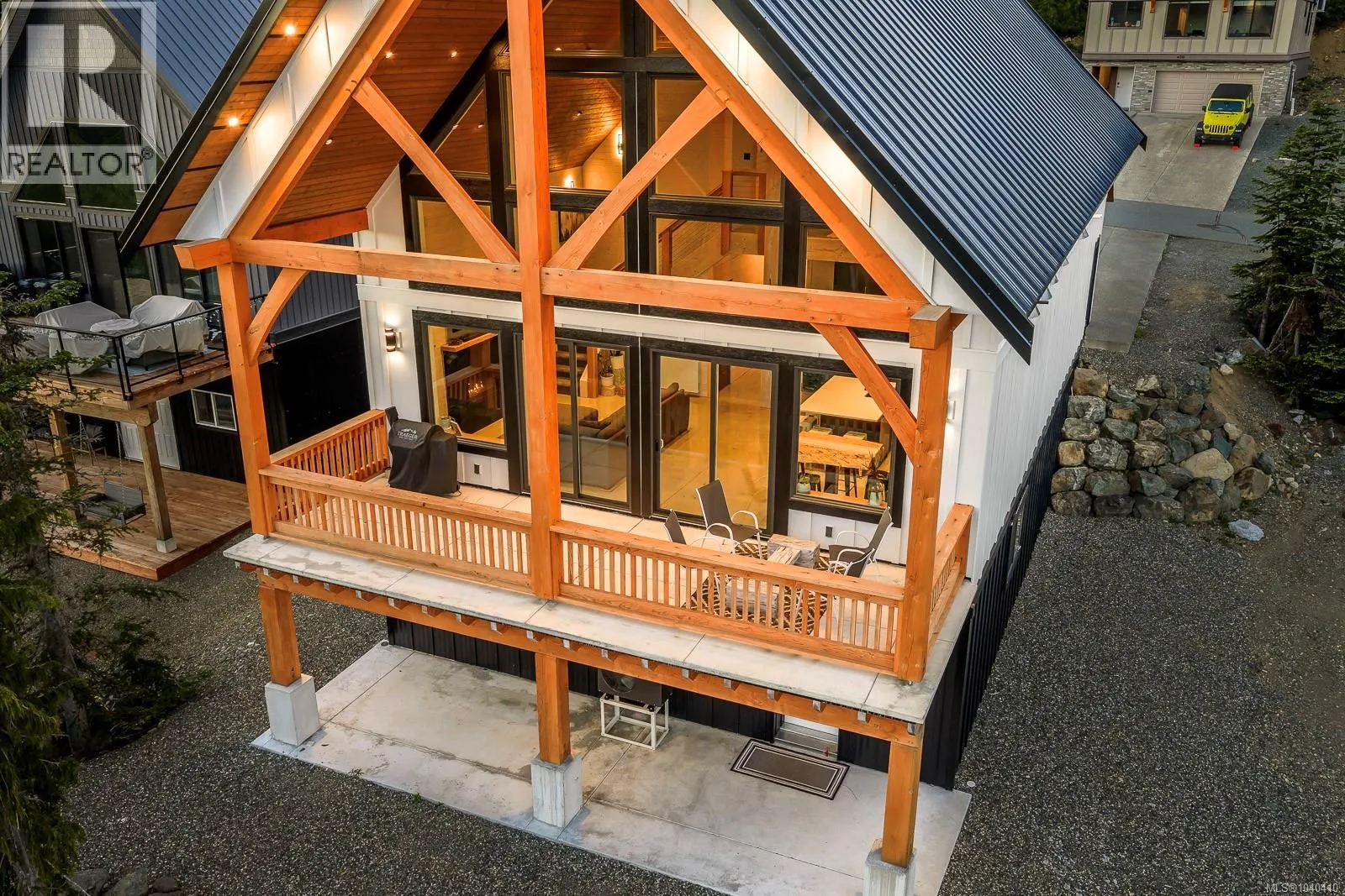 455 ARROWSMITH Ridge