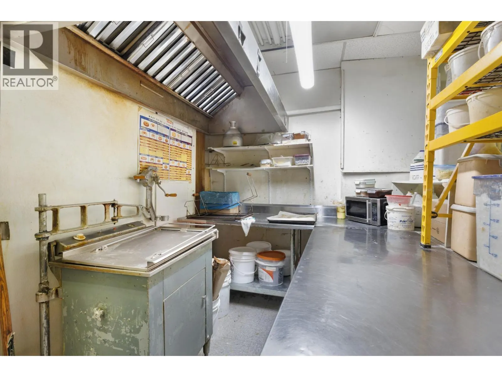 1025 CANYON Street Unit# Leased Premises Of