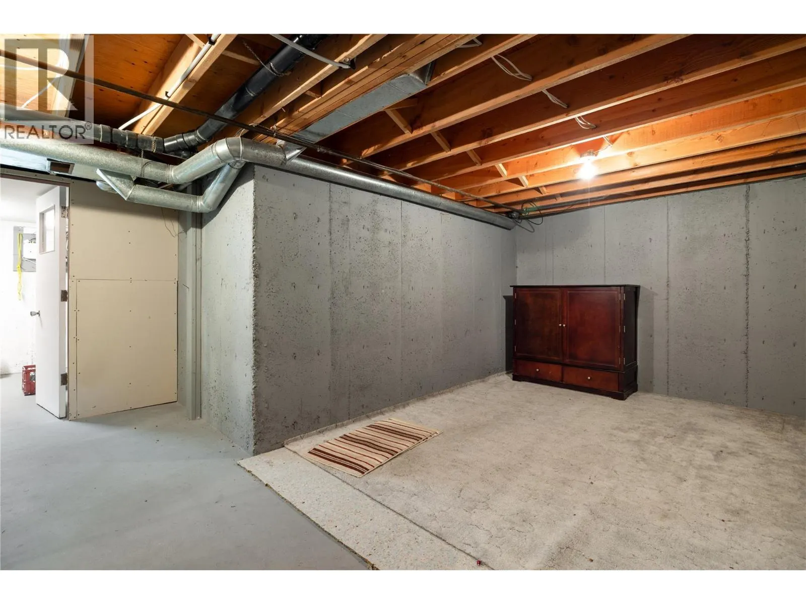 3900 27 Avenue Unit# 2