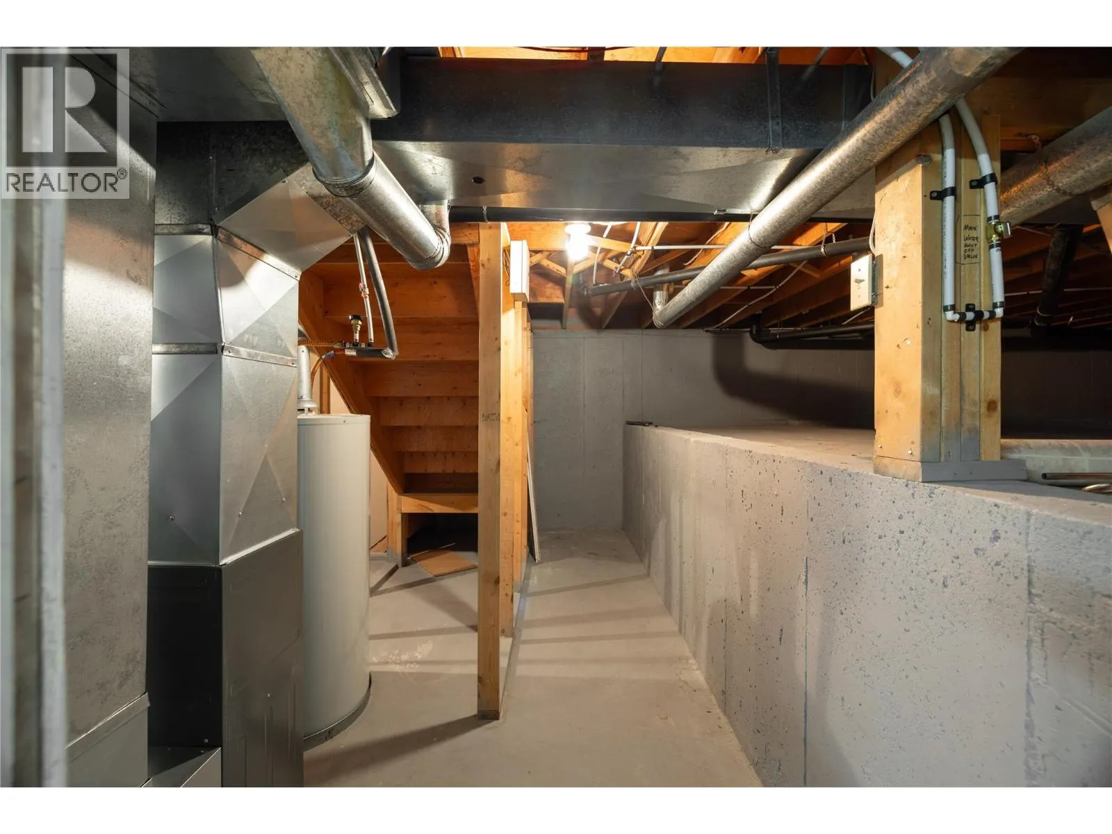 3900 27 Avenue Unit# 2