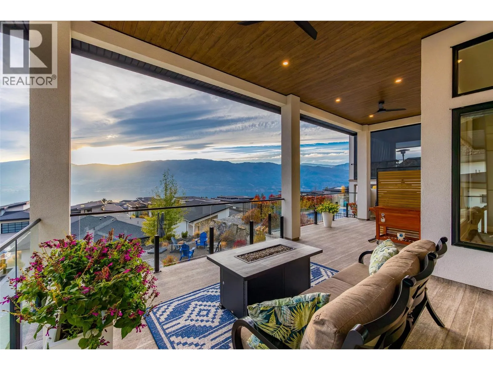 9874 Beacon Hill Drive