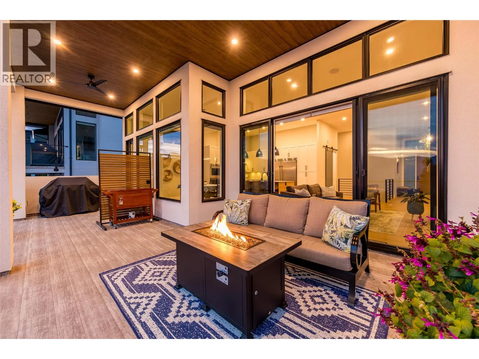 9874 Beacon Hill Drive
