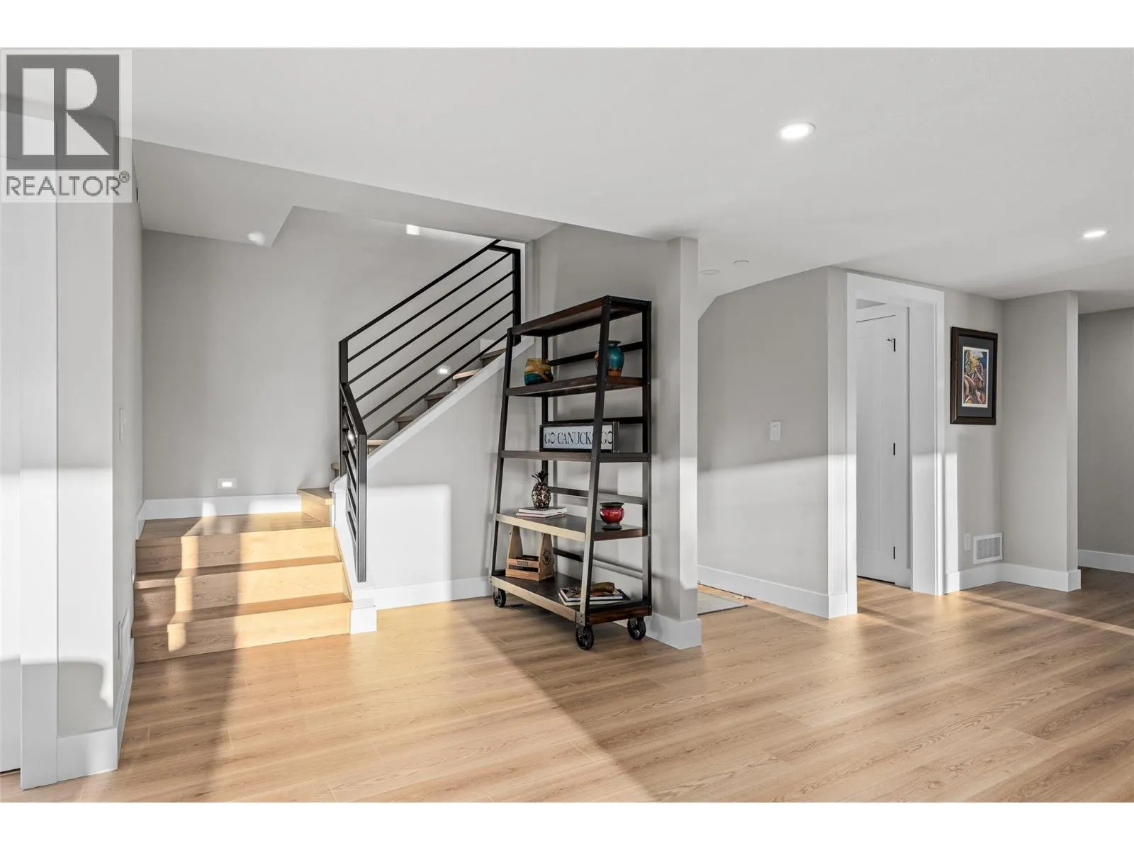 9874 Beacon Hill Drive