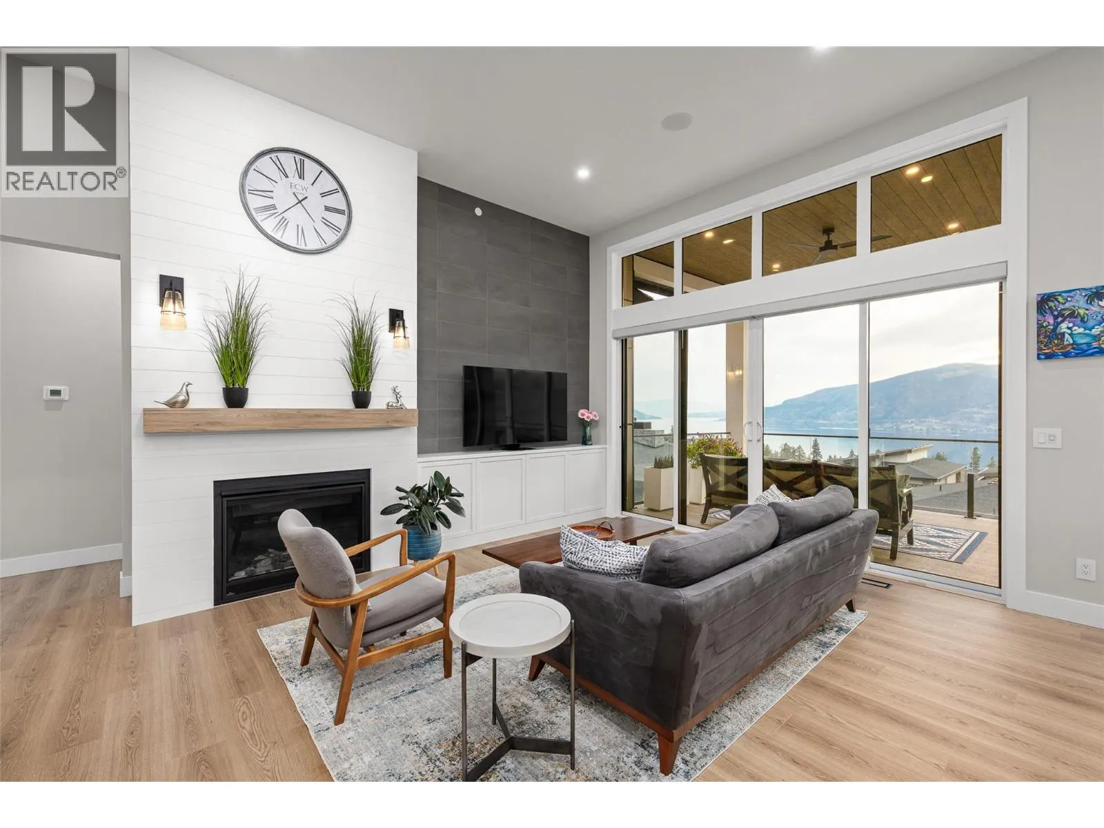 9874 Beacon Hill Drive