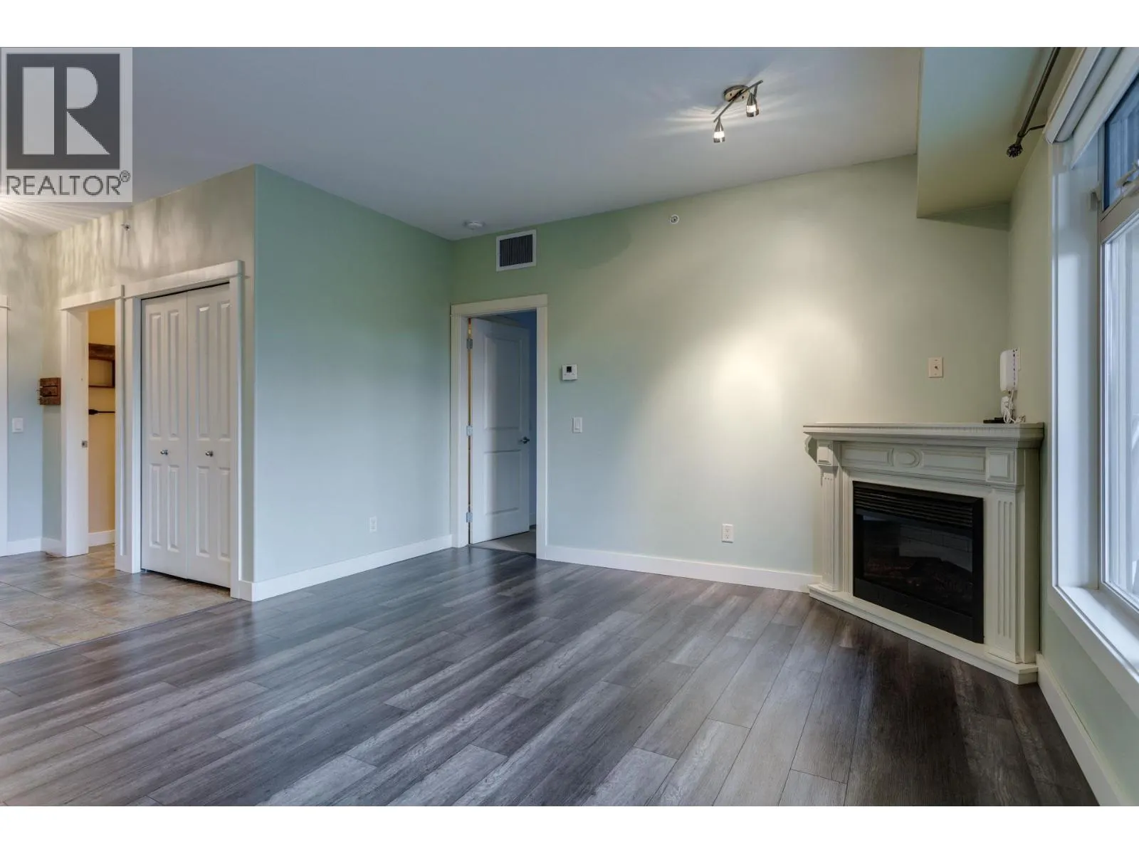 2611 Stillwater Way Unit# 219