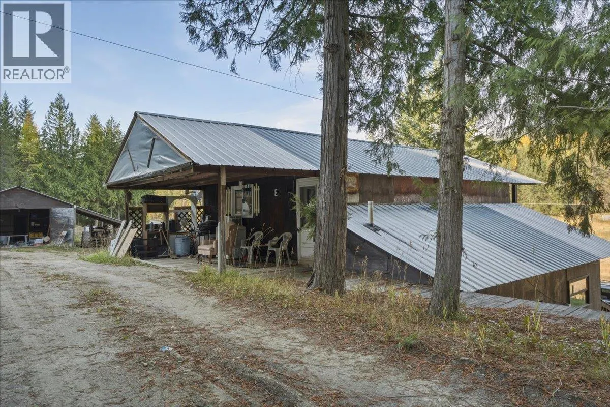 1880 Highway 6