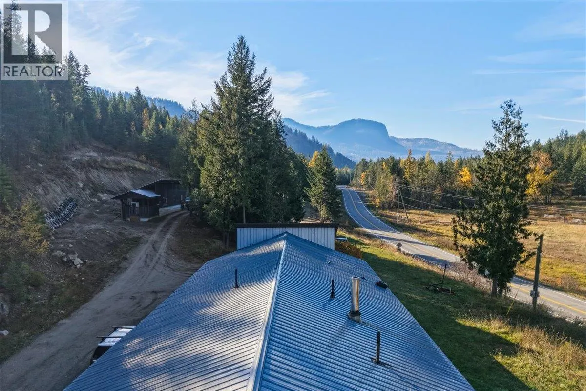 1880 Highway 6