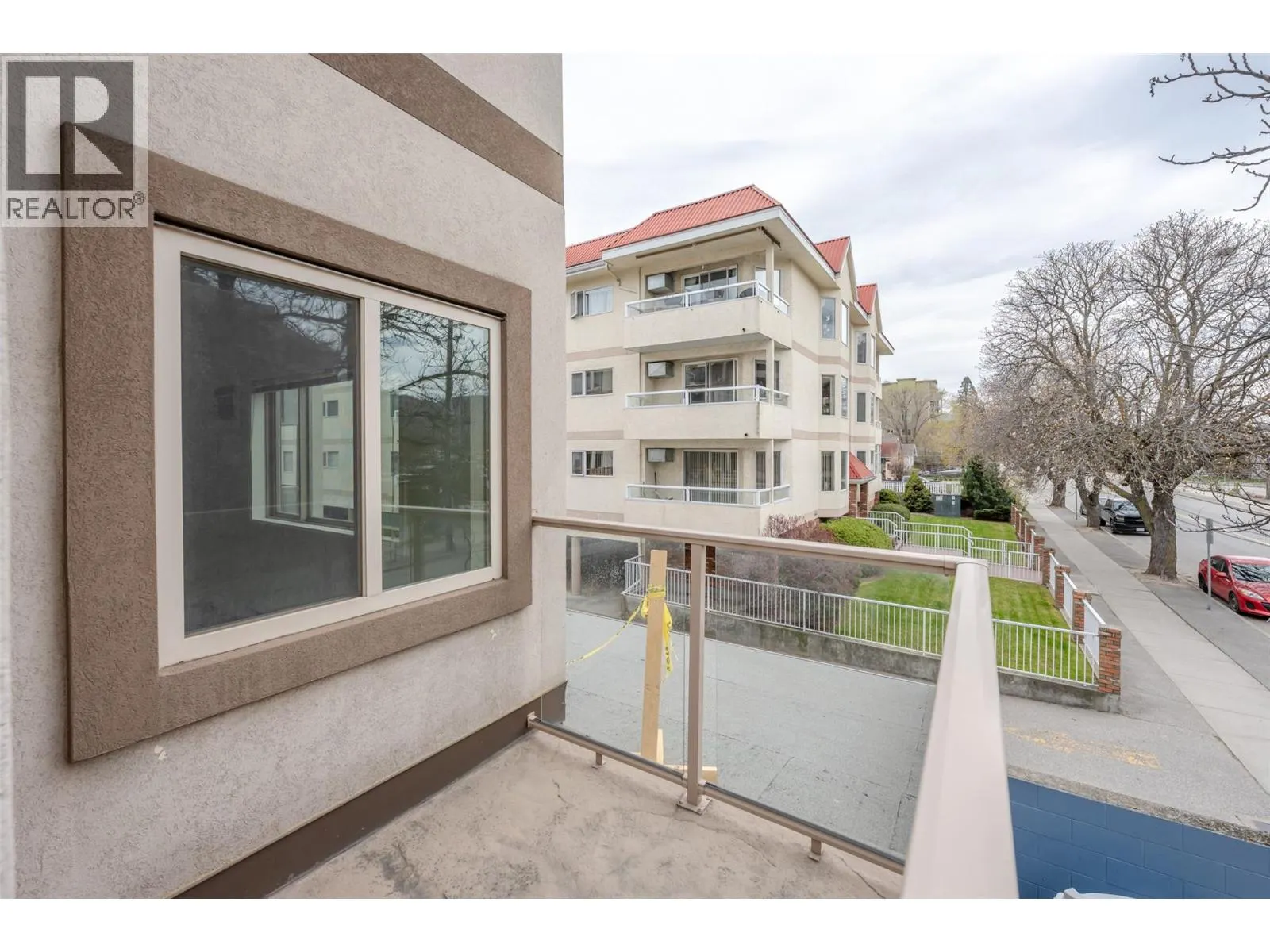 196 WADE Avenue W Unit# 208
