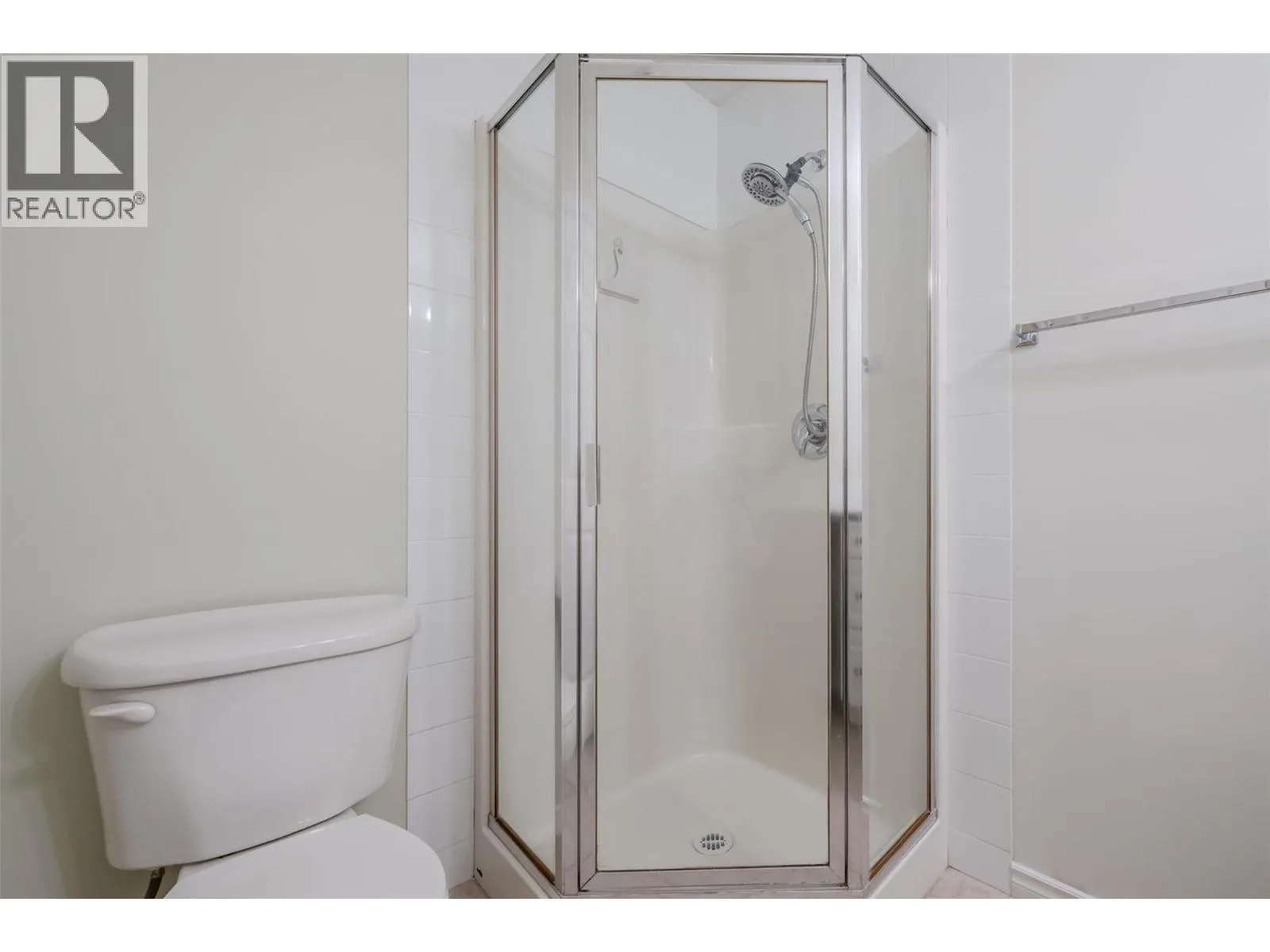 196 WADE Avenue W Unit# 208
