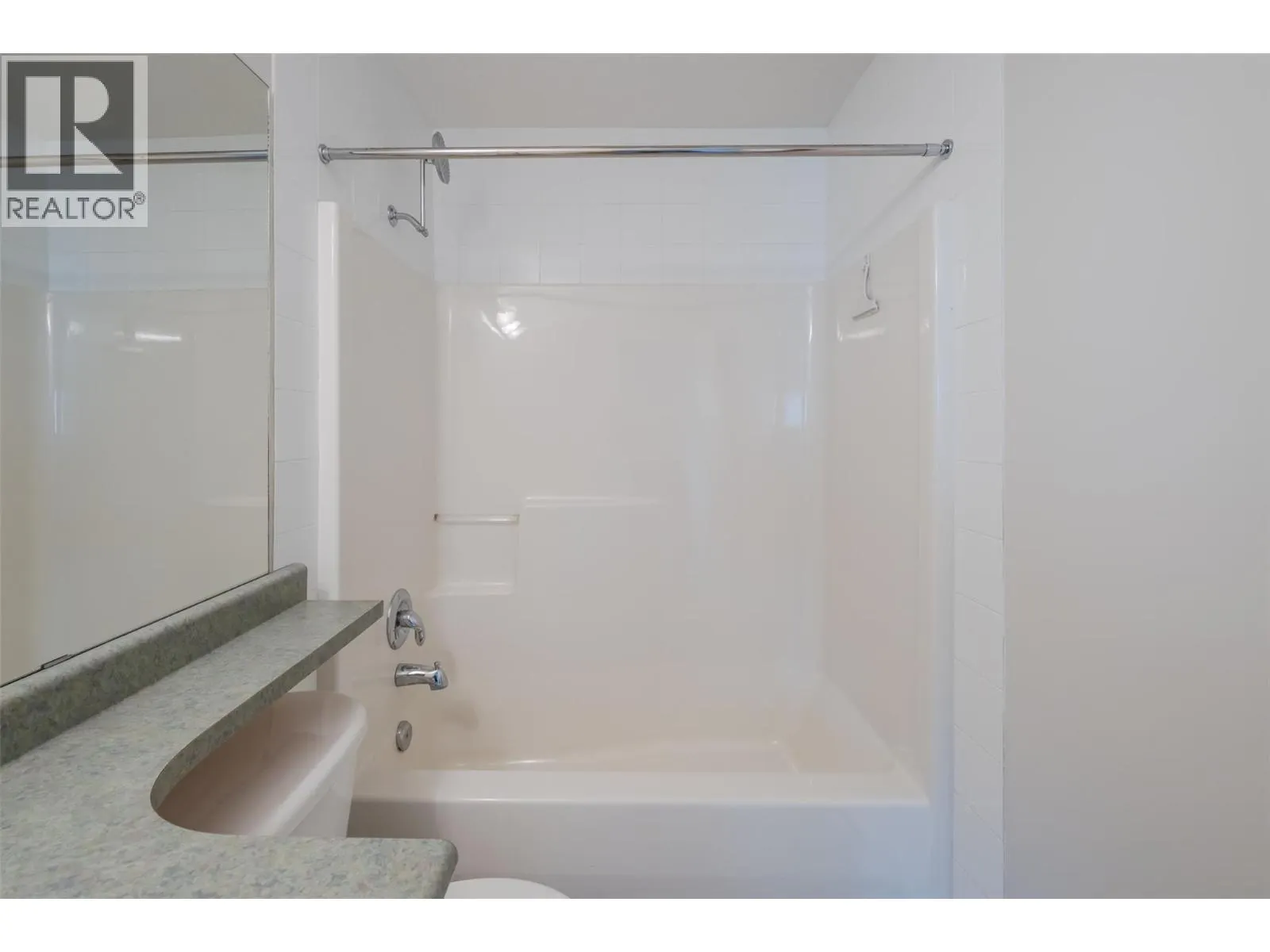 196 WADE Avenue W Unit# 208