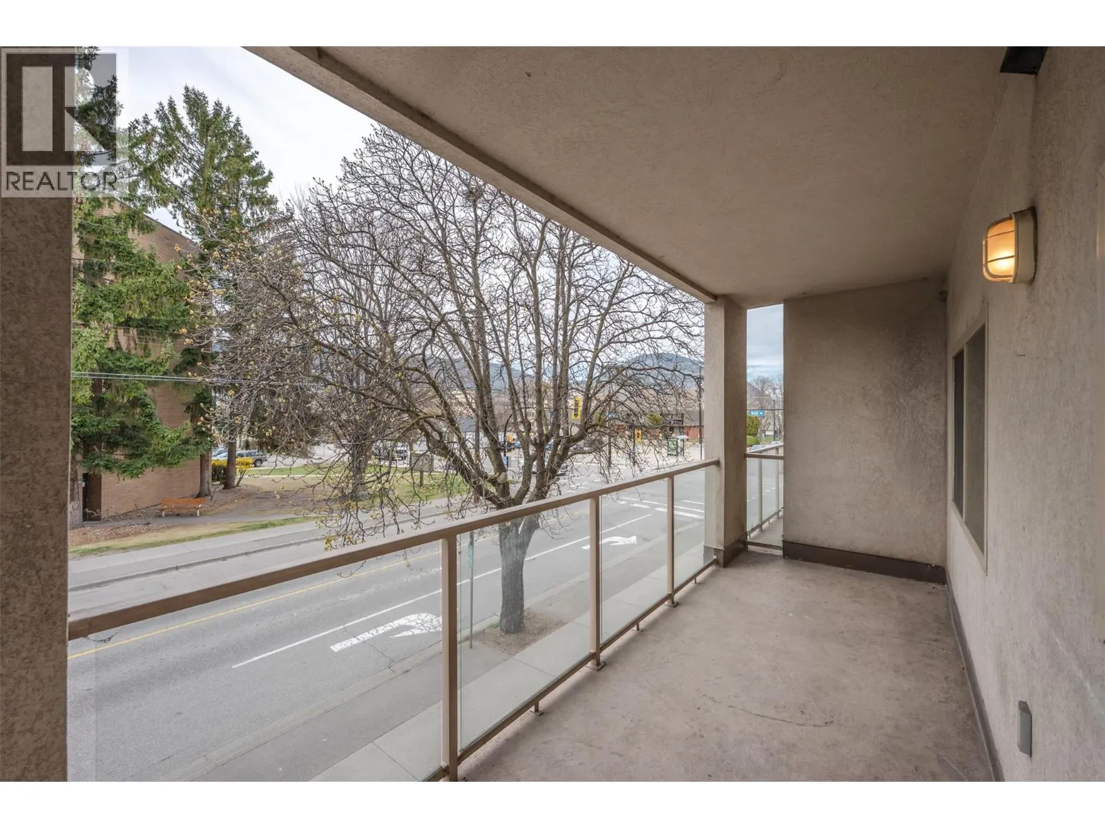 196 WADE Avenue W Unit# 208