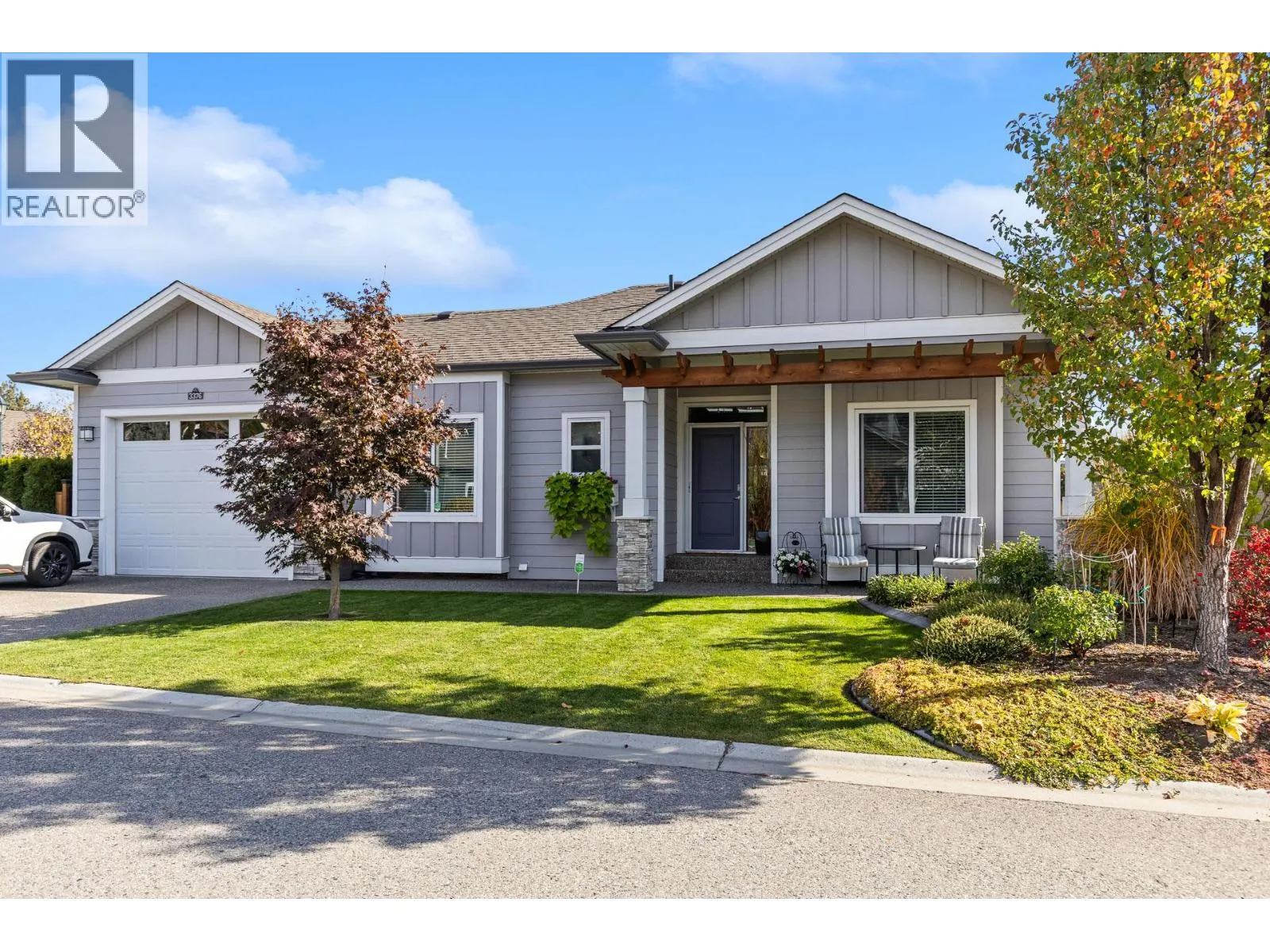 3376 Kingfisher Road