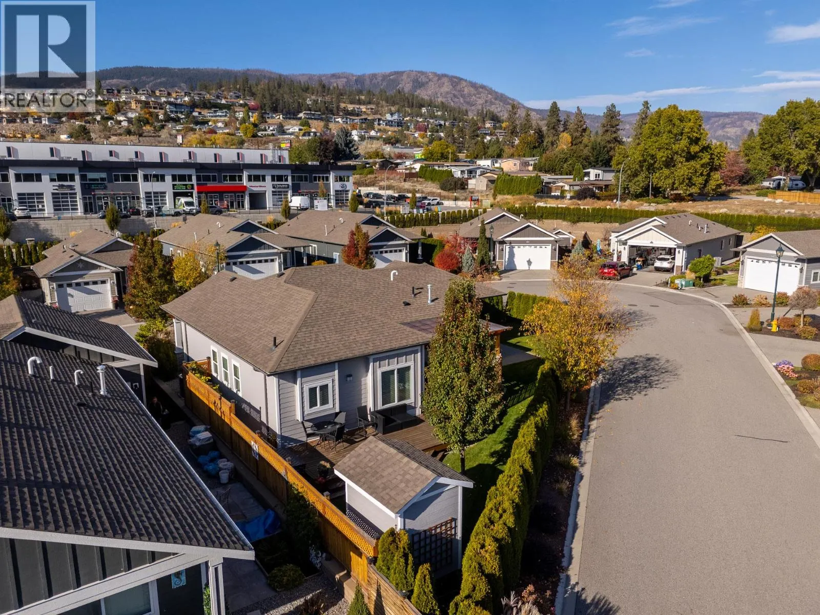 3376 Kingfisher Road