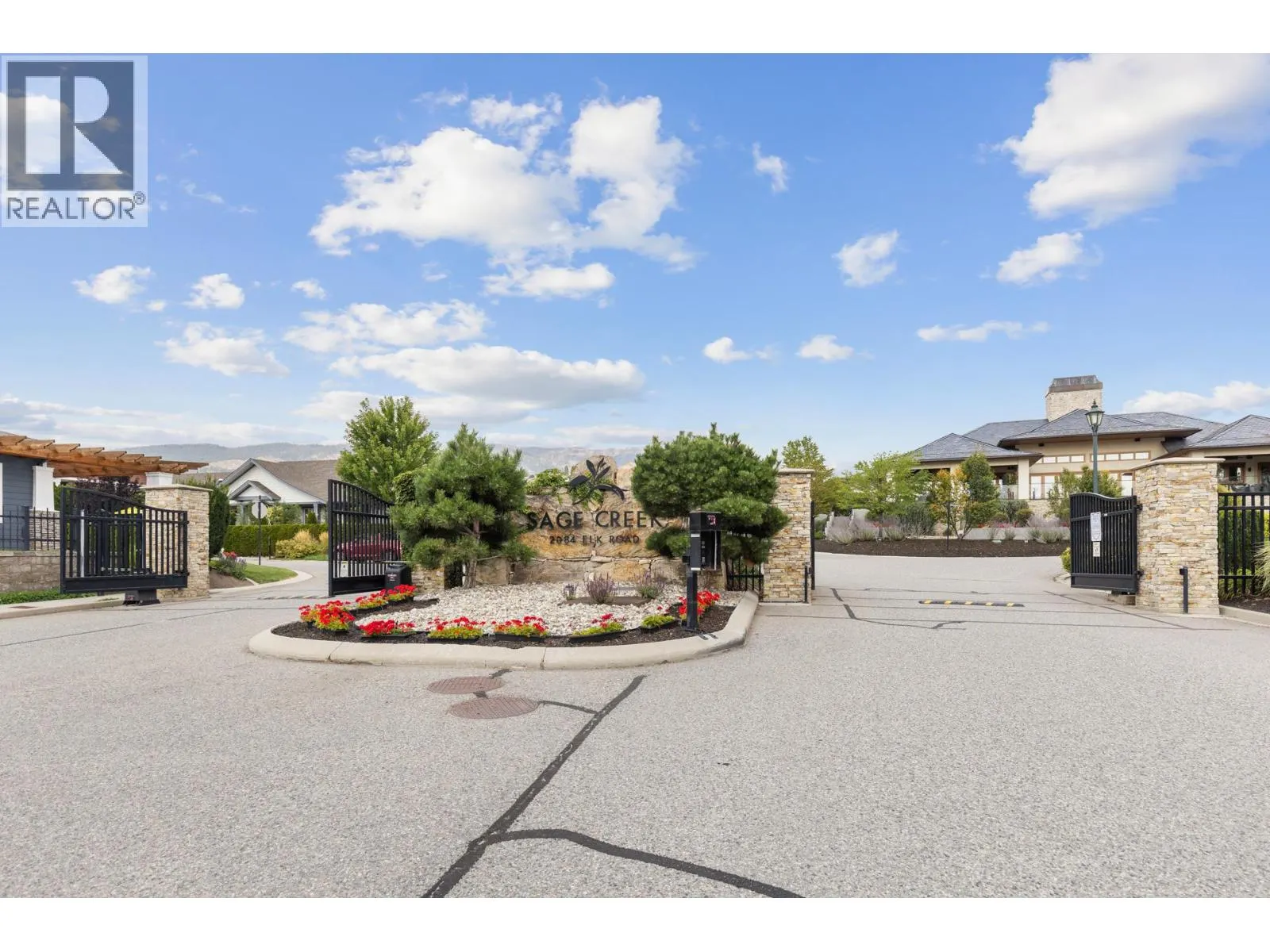 3376 Kingfisher Road