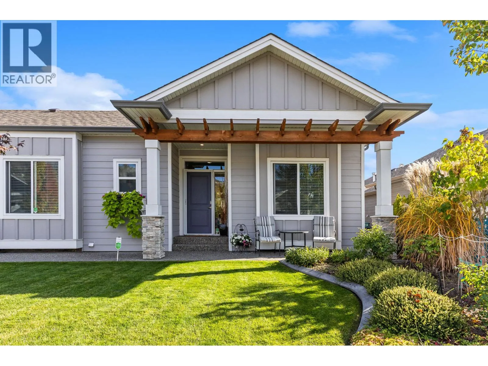 3376 Kingfisher Road