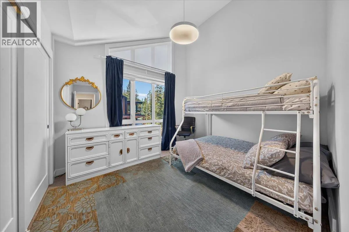 2116 Panorama Drive Unit# 102
